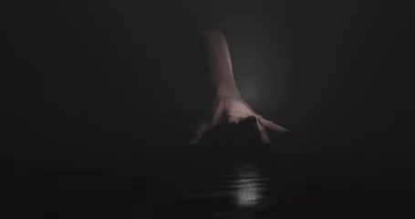Kussenhoes Image of hand walking in dark space © vectorfusionart