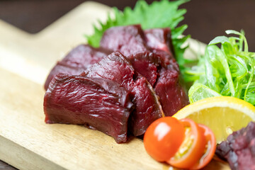 鯨肉の刺身（ハツ）