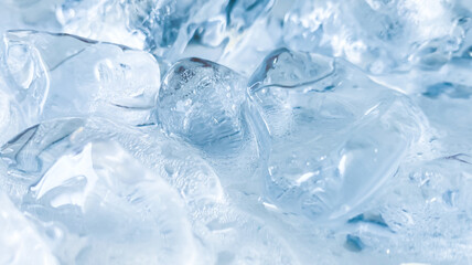 The ice cube shape has been adjusted to add color,It will help refresh and make you feel good.