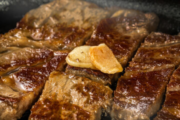 高級グリルステーキ Thick cut luxury fresh beef steak