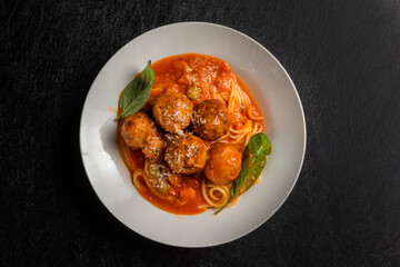 ミートボールパスタ　 american meatball pasta (spaghetti)