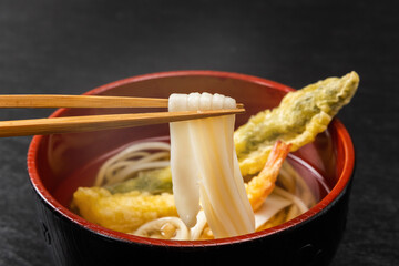 天ぷらうどん　 Tempura in Udon noodle soup japanese food