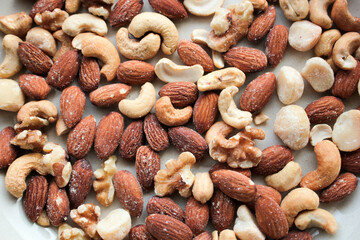 ミックスナッツ