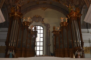 Kostol Nanebovzatia Panny M&aacute;rie
