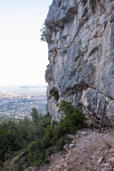 Echelle pour gravir les montagnes