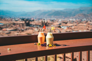 desayuno en ciudad y montañas 