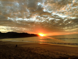 Atardecer en el mar