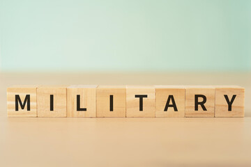 軍隊のイメージ｜「MILITARY」と書かれたブロック
