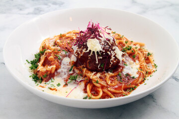 Freshly cooked spaghetti pasta with meatballs