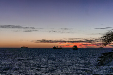 atardecer en la playa en manzanillo Colima, México 