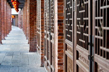 Obraz premium Long corridor of Chinese style house