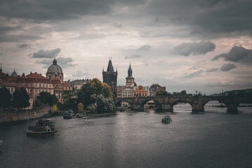 Naklejka premium Panoramic view of Charles bridge in Prague 