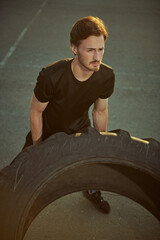 Obraz na płótnie Canvas training with a tire