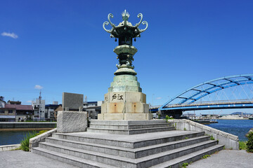 Obraz premium みなと公園の太助灯籠（香川県丸亀市）