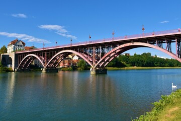 Obraz na płótnie Canvas View of Glavni most bridge over Drava river in Maribor, Stajerska, Slovenia