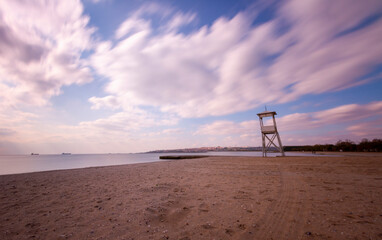 Long exposure photos taken with short shutter times, fantastic and original photos.