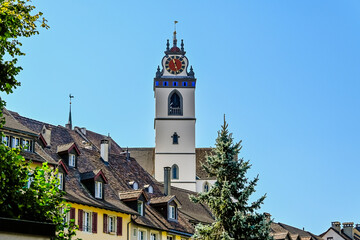 Aarau, Stadtkirche, Kirche, Altstadt, Altstadthäuser, Stadt, Aare, Fluss, Sommer, Sommertag, Aargau, Schweiz