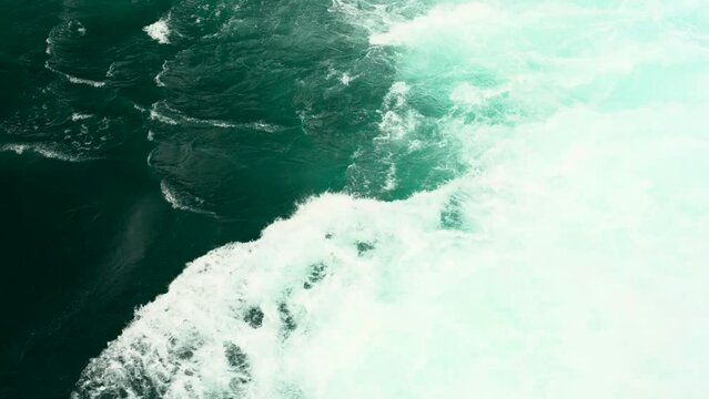 Water waves crashing