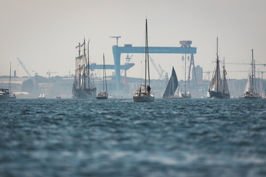 Szene der Windjammerparade zur Kieler Woche 2022