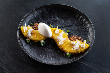 grilled pineapple with ice cream