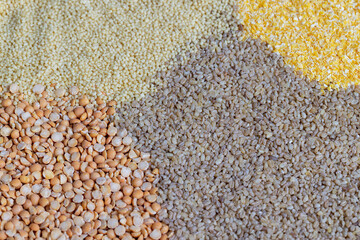 Mixed raw cereals from different types of plants