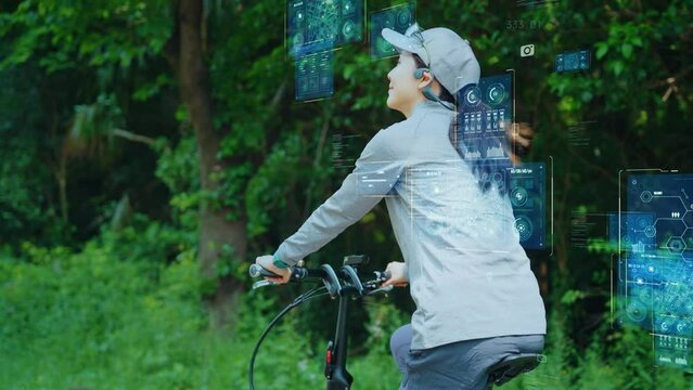 ヘルスケアテクノロジー　自転車に乗る女性とデータ