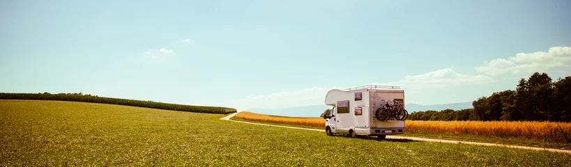 Crédence de cuisine en verre imprimé Camping Faily travel- voyage de vacances en camping-car