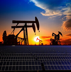 Oil pump with solar panels