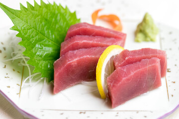 本マグロの造り
