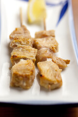 鶏むね肉の串焼き