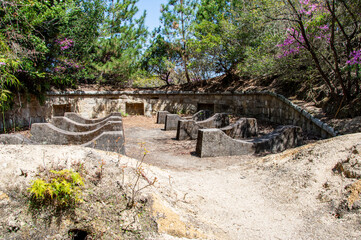 大久野島の北部砲台跡にある毒ガスタンク台座　広島県竹原市忠海町　Remains of bases for poison gas tanks in Northern Cannon Battery Ruins on Okunoshima island known as 