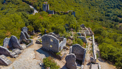 Dvigrad ruins