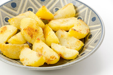 蒸しジャガ芋のこんがりソテー