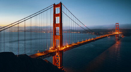 Golden Gate Bridge zum Sonnenuntergang. - obrazy, fototapety, plakaty
