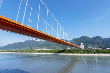 Xiling Yangtze River Bridge