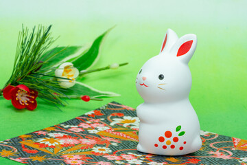 写真素材:令和5年・2023年の干支は卯（う・うさぎ）　卯年の年賀状素材（和風、和紙、千代紙、お正月小物等）