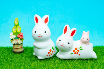 写真素材:令和5年・2023年の干支は卯（う・うさぎ）　卯年の年賀状素材（和風、和紙、千代紙、お正月小物等）