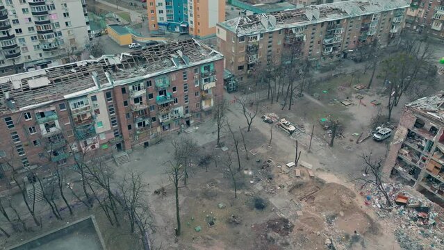 War Ukraine Kiyv destroyed bomb damage house destruction