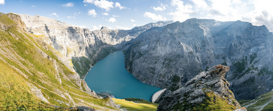 Panorama Kistenstockli above the Limmerensee in Switzerland. Wanderlust. Fantastic view of the Glarus mountains. Hiking