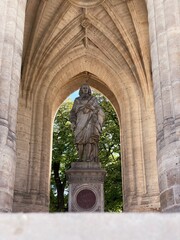 Statue