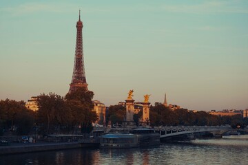 Tour Eiffel - 524300808