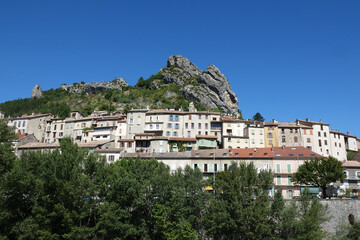 Obraz premium Serres (Hautes-Alpes)