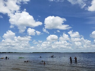 Fototapeta na wymiar View of Lake Minneola during a summer day, Waterfront Park, Clermont, Florida
