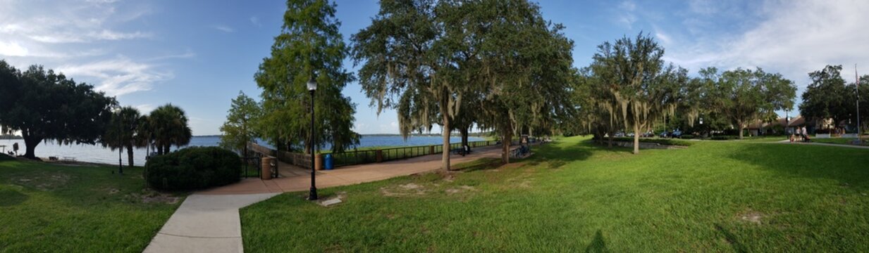 View of Lake Minneola during a summer day, Clermont, Florida