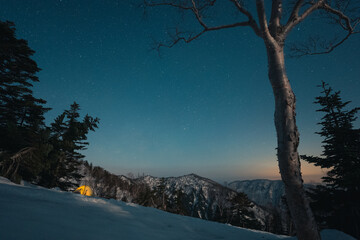 雪山のテント泊