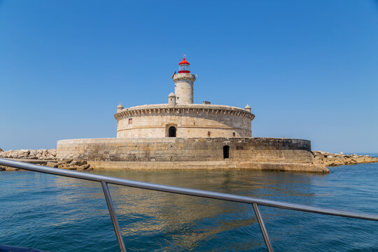 the Bugio Lighthouse in Lisbon