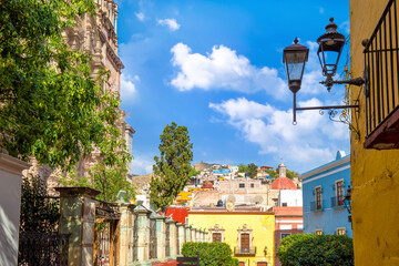 Fototapeta na wymiar Guanajuato, Mexico, colorful colonial streets and architecture in Guanajuato historic center.