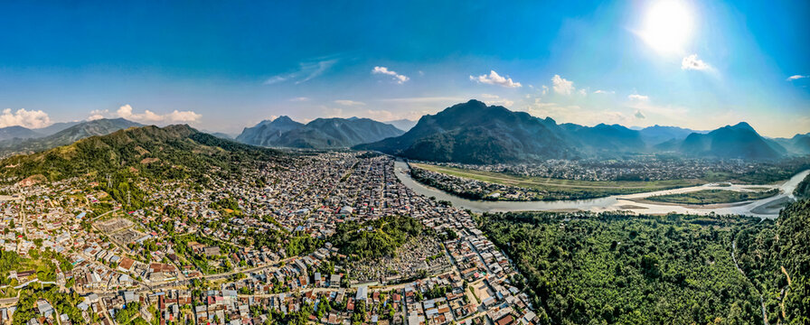 PERFIL DE LA MONTA&Ntilde;A BELLA DURMIENTE UBICADO EN EL SECTOR RUPA RUPA CONOCIDA COMO TINGO MARIA CIUDAD DE LA BELLA DURMIENTE Y PUERTA A LA AMAZONIA PERUANA