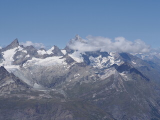 Fototapeta na wymiar Alpine ridge seen from Klein Matterhorn in Switzerland