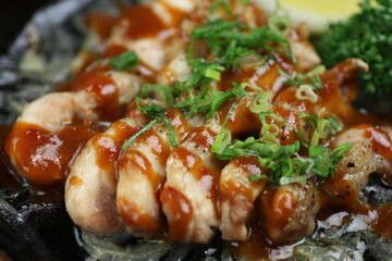 スパイシーグリルチキン